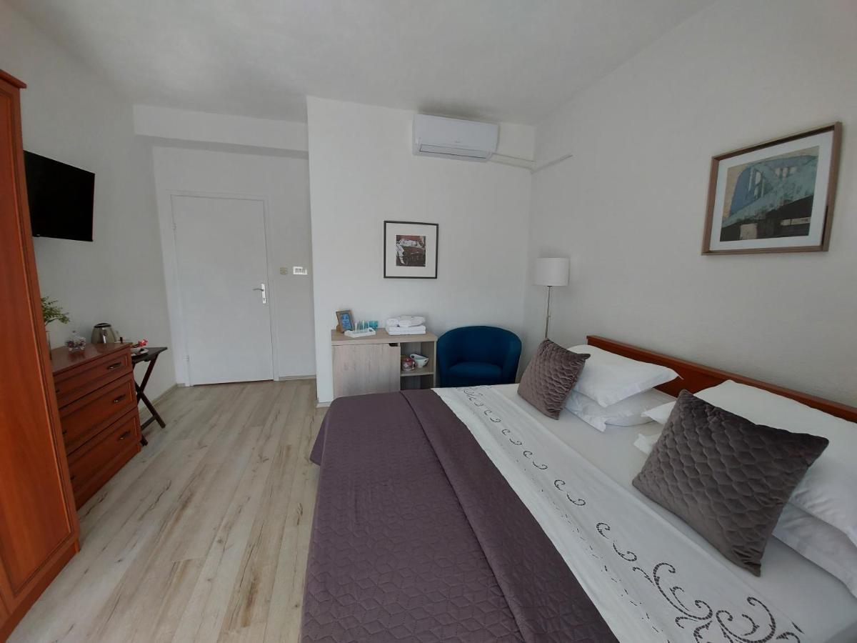 Apartments And Rooms Villa Dona マカルスカ エクステリア 写真