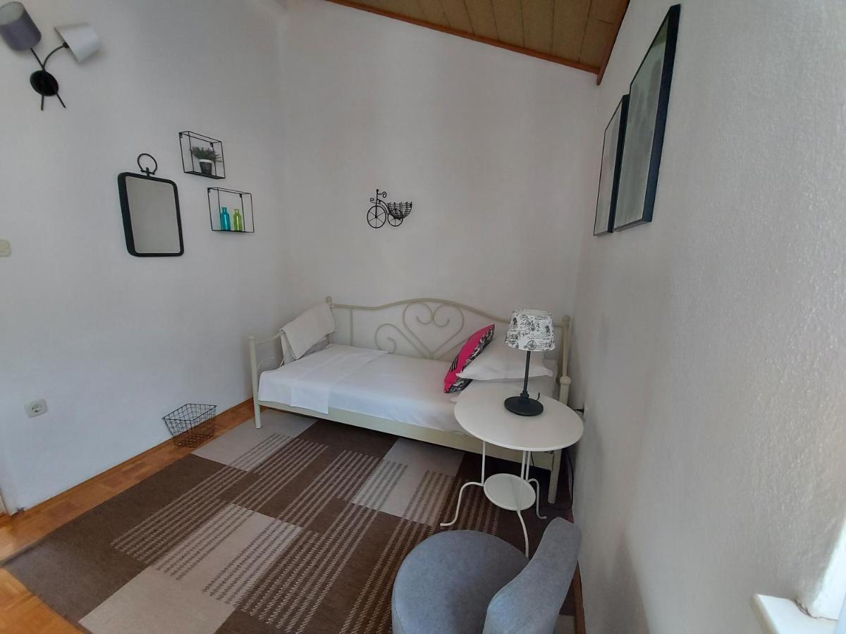 Apartments And Rooms Villa Dona マカルスカ エクステリア 写真
