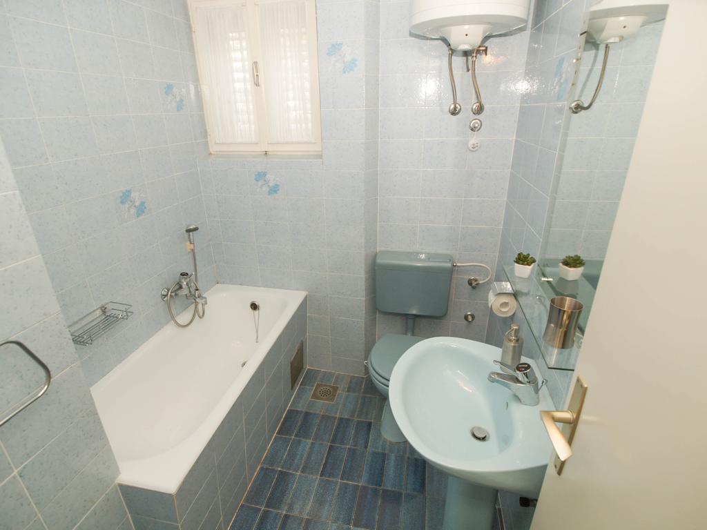 Apartments And Rooms Villa Dona マカルスカ エクステリア 写真
