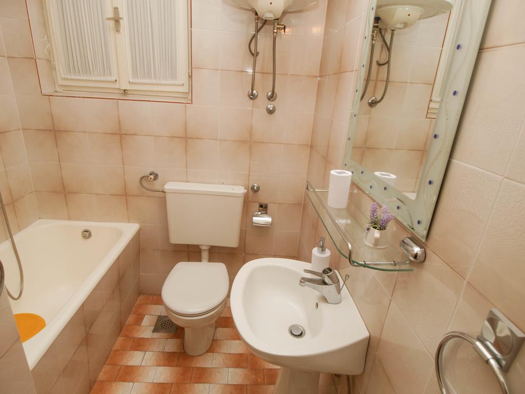 Apartments And Rooms Villa Dona マカルスカ エクステリア 写真