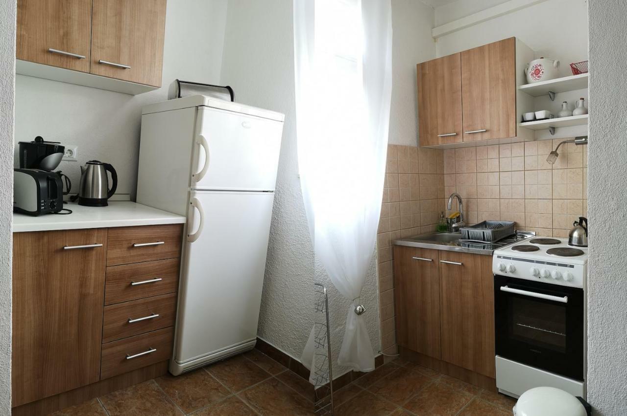 Apartments And Rooms Villa Dona マカルスカ エクステリア 写真