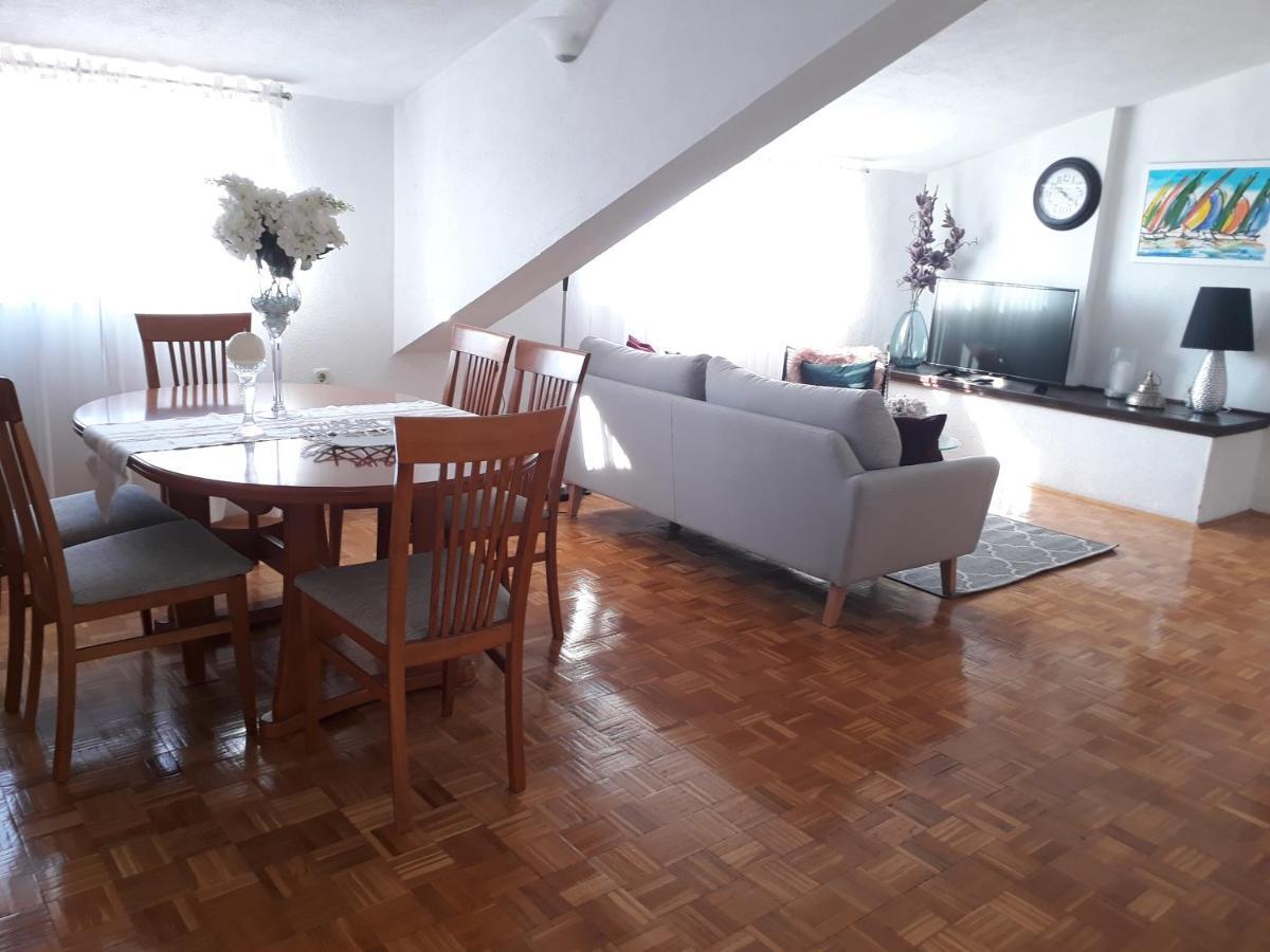 Apartments And Rooms Villa Dona マカルスカ エクステリア 写真